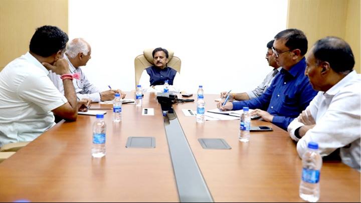 एमसीयू के रीवा परिसर के फेज-2 के कार्यों की जनसंपर्क मंत्री श्री शुक्ल ने समीक्षा की